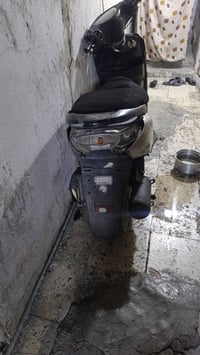 ورحمه الله وبركاته دراجه بريز البيع دراجه تجفيت جديد كامله الدرجه نقصه...