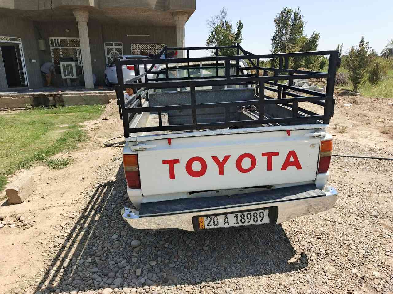 سياره بيكب للبيع موديل 1988 رقم ديالى انكليزي .كير محرك شغال..مصبوغه للجماليه..السعر 45$ بيها مجال قليل
..موبايل/***********
