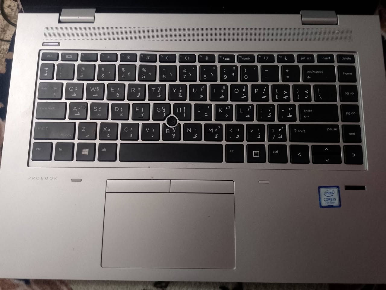 السلام عليكم
عيني عندي حاسبة HP بمواصفات 
cor i5 الجيل السابع 
رام 8 
هارد 256ssd
كارت شاشه داخلي 4Gb
حجم الشاشة 14 FHD 
بس بيها خلل بالبايوس داخل النظام يعني مو سالفة رامات 
بس تبدل نسخه البايوس 
الحاسبة شغاله ومابيها اي شي عدا ذللك 
السعر 150 
للتواصل واتساب ***********

