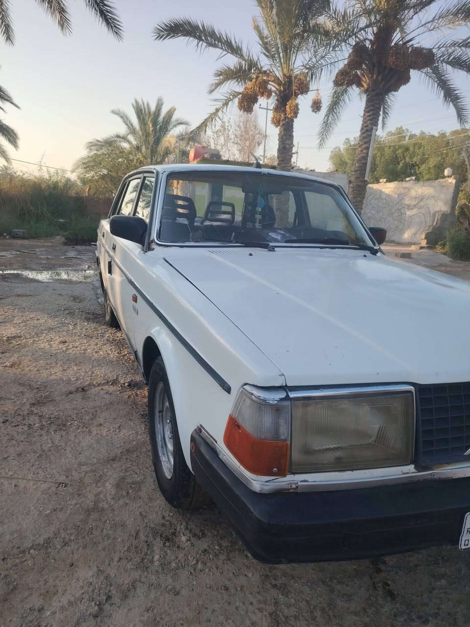 السلام عليكم للبيع فالفو حجم 240 مديل 87 سياره حلوه وضضيفه مكانه نجف كوفه علوه الفحل لستفسار على الرقم ***********
