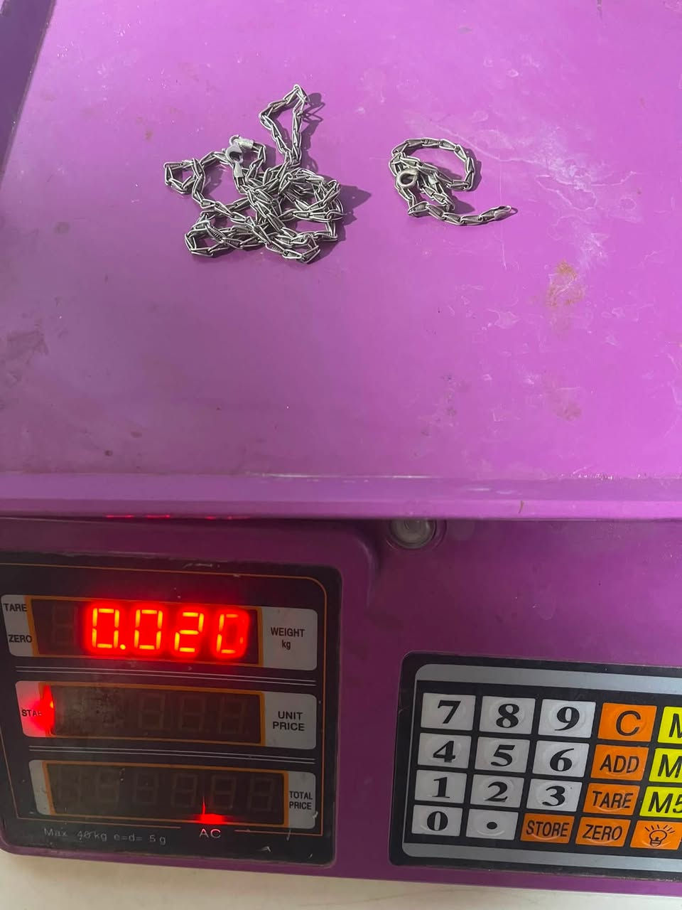 زنجيل مع سوارات فضه سعر الغرام ٣٢٥٠ مكاني بغداد ***********
