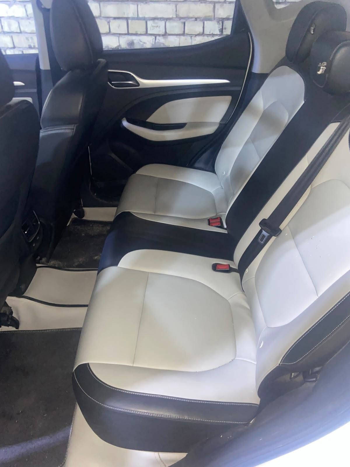 🚘🔥 للبيع MG ZS LUX موديل 2025
✨ وكالة شركة MG
✨ صبغ وكالة بالكامل
✨ ممشى 30,000 كم
📍 بغداد – الكمالية
🔹 محرك 1.5 لتر
🔹 أوتوماتيك CVT
🔹 بانوراما
🔹 كاميرا 360°
🔹 حساسات ركن
🔹 شاشة
🔹 LED
🔹 مثبت سرعة
🔹 مقاعد كهربائية
🔹 تدفئة مقاعد
🔹 أنظمة أمان ومساعدة قيادة
✅ نظيفة ومحافظ عليها
✅ بدون حوادث حسب وصف المالك
✅ الفحص مفتوح للجادين
💰 سعر 22 مليون دينار قابل للتفاوض بالمعقول اي استفسار *********** اتصل وتدلل
