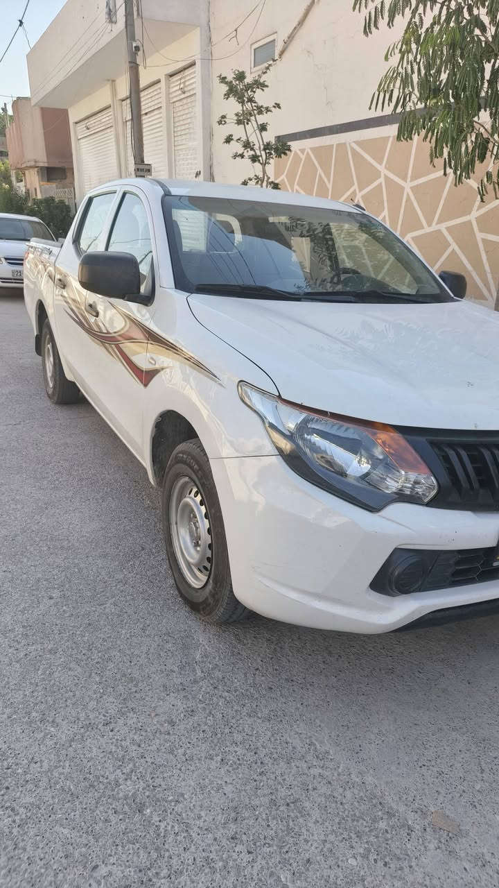 مسيبوشي 2018
رقم سياره .سليماني 
سنويه .مجدد 2030
گير محرك ..مكفوله 
تبريد .شغال 
سبوغ .بدون سبغ بس بيها تعديل بارد شبرين 
ماشيه ..115 الف
سعر.. خاص 
رقم موبايل ..***********
واتس اب ..   ***********
