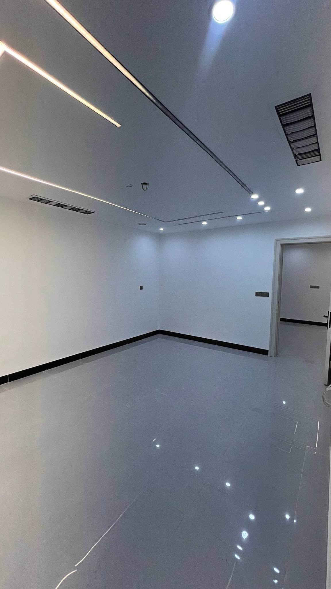 #مجمع_مهندسين في اربيل
منزل للبيع زيرو 
200م
طابقين
حديقة
استقبال 
مطبخ حار وبارد 
6غرف نوم
تمليك طابو 
——————-
للتواصل 📞 ***********
**************
في حال لم يتوافق العقار مع رغبتكم او لم يكن بقدر امكانيتكم زوروا موقعنا على تلكرام للتصفح على اكثر عدد من العقارات المتوفرة 
https://t.me/muhemenalkhalid أربيل, العراق
