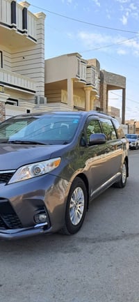 تويوتا سينا • ٢٠٢٠ • ٧٢٠٠٠ ميل