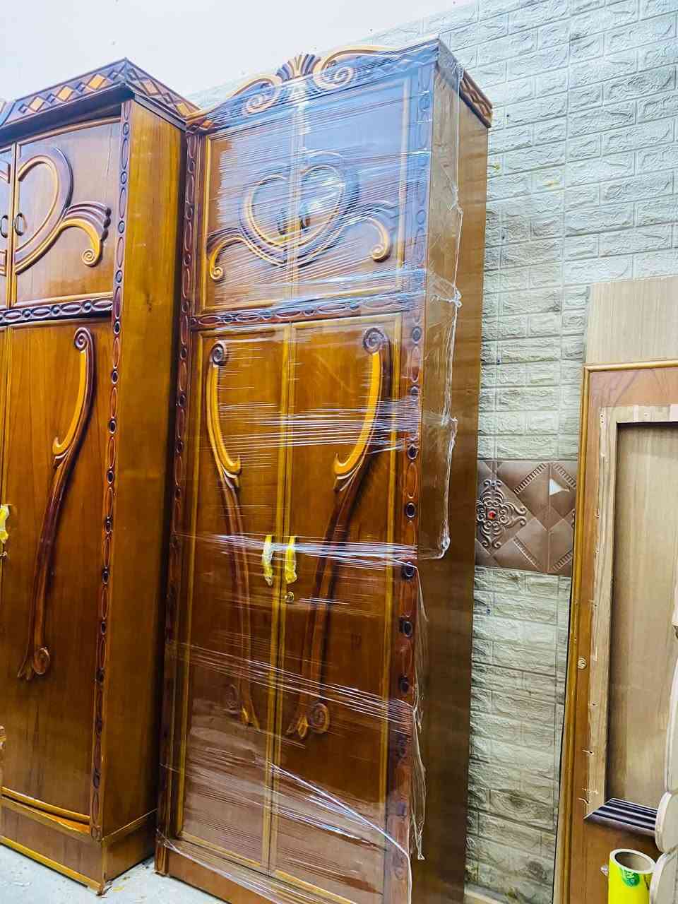غرفة نوم عراقي مستخدم اخو الجديد وباسعار مناسبة شغل درجة اولى مرتب ضهر جرجوبة السعر 750 الف وبيها مجال للطيبين 
رقم الهاتف ***********
