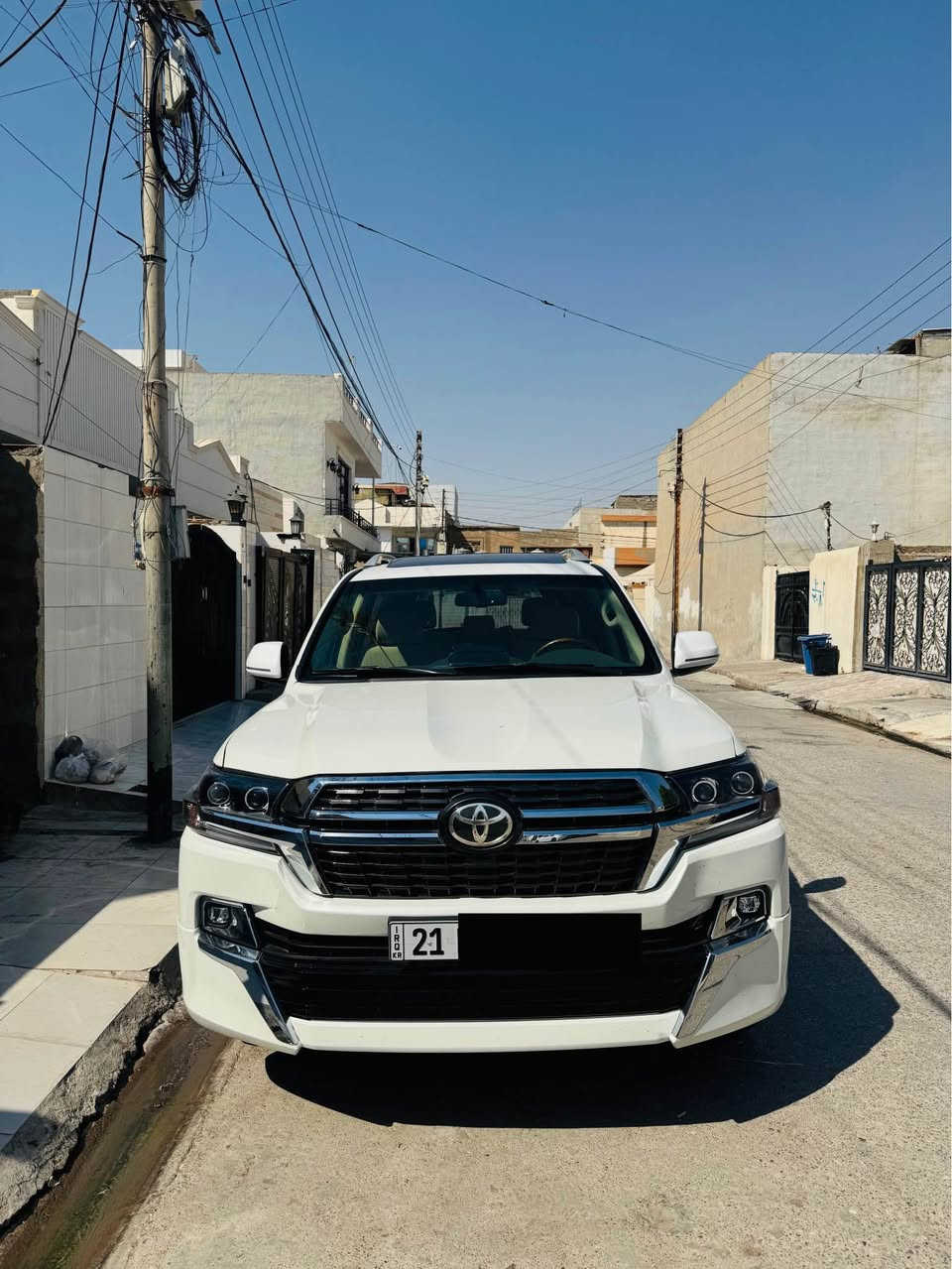 وەنەوشە 2013 قەپات مواسەفات GXR 6 پستن شکل گۆراو کرایتە 2021 سەیارەکە چرکە مەسروفی تێدا نیە بەخۆم شکلم گۆریە سەیارەکە سەقفی نیتی واتا سەقف سبوخ نیە حیزامە بێ ئێرباگ بێ ژۆرێ پێشی قنجەکی زۆر گچکەی هەیە پشتی کەپسە پێشیش حیسابکە کەپسە چونکە قنجەکی زۆر گچکەیە سەیارەکە هیخۆمە و بەناوی خۆمە گێڕ و مەکینە بەشەرتە نەکرایتەوە ماشەڵای لێبی زۆر خاوێن مایتەوە 262 هەزاڕ ڕۆیشتیە تەقەی تێدا نیە ڕەقەم و سەنەوی نوێیە تا 2029 تەفاسیلم کامل نوسیە تکایە جوان بخینەوە ئینجا نامە بنێرە یاخود تەلەفونکە 
*********** أربيل, العراق
