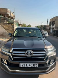 لاندكروز • ٢٠١٩ • سلايد