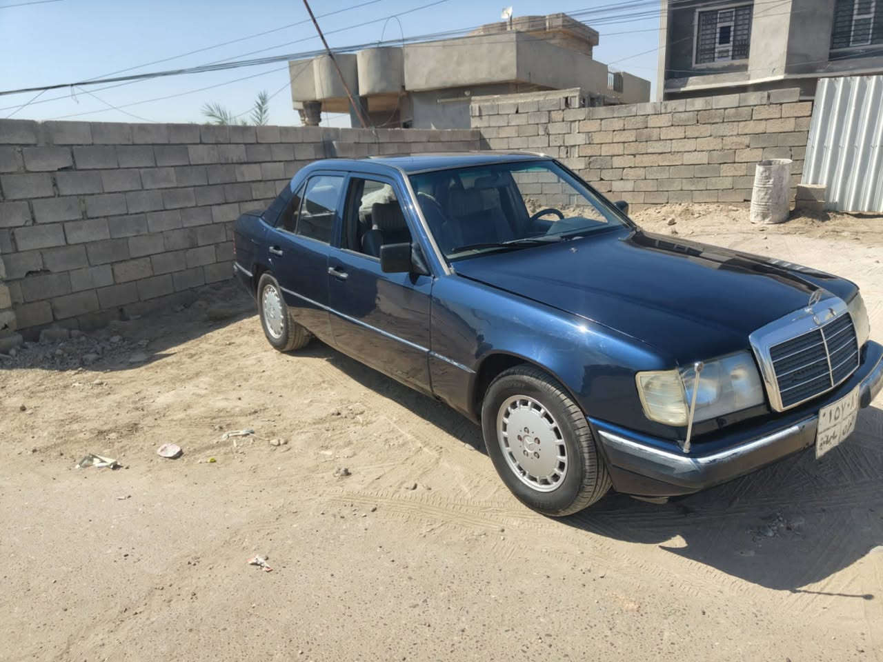 مرسيدس دب موديل 1990حجم 300 كير اوتماتيك كير ومحرك مال بطه ففي تي .. تخم تاير جديد محرك وكير شرط رقم سليمانيه سنويه منتهيه نهاية 2025 شرط التحويل صاحبها بكركوك جام كهربائي دفتر بانزين بيها مكان السياره كركوك سعرها 40ورقه *********** بدون ضربه برهم مراوس حسب القناعه
