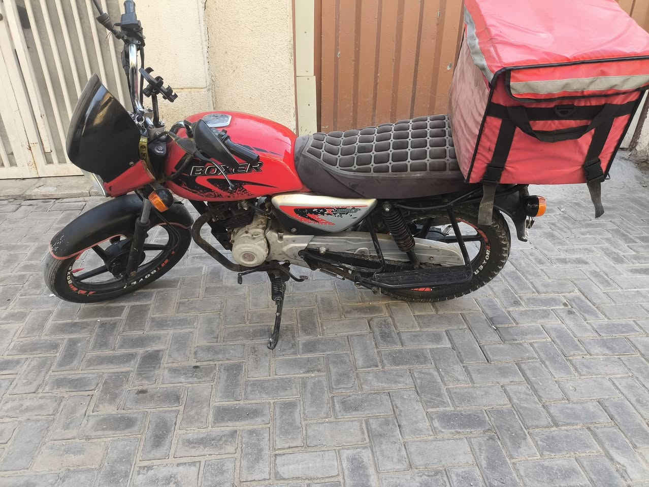 سلام عليكم دراجه بوكسر موديل 21بدون اوراق اكفله سرقه امروس بدراجه ايراني او بيع ال سعر 750وبيه مجال التصال ***********واتساب وفيس فقط مكاني بغداد
