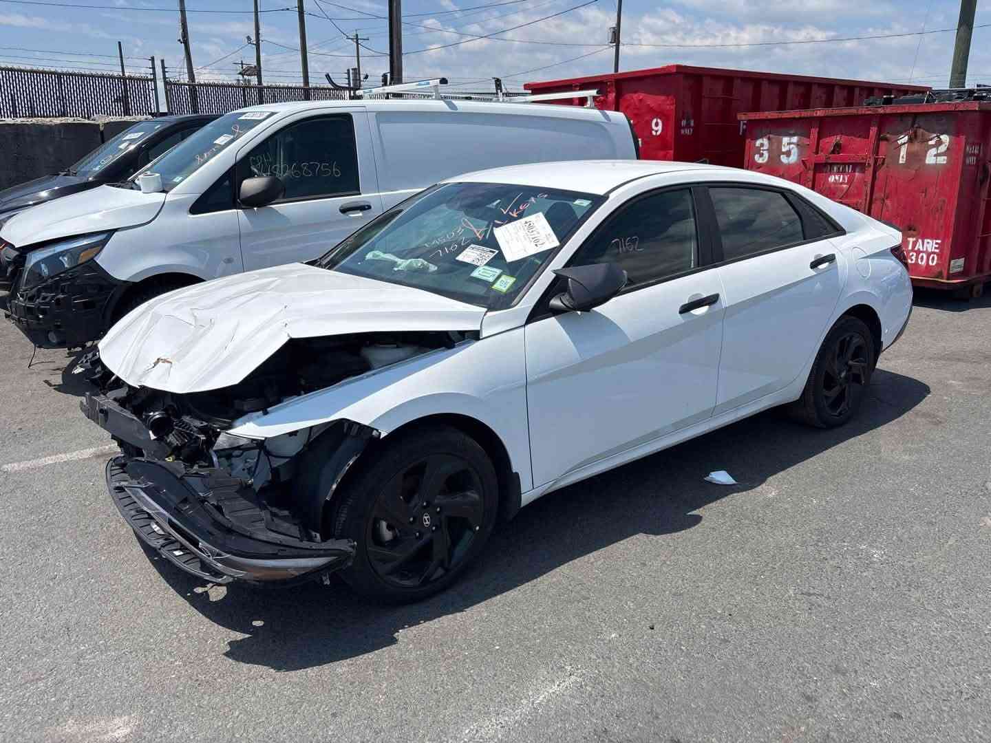 #السعر ١٤٤. تلفون.  ***********
سلام عليكم النترا مديل 26 وارد أمريكي دخول جديد منفيس ابسمي مواصفات محرك 2000دوش بصمه ترحيب ابواب تشغيل عن بعد ويل 17 الشكل الجديد شحن وايرلس لد اناره متغير تبريد شاشه فول رادارات داخل اسود مطعم حادث السياره فقط البنيد ربع مصلح على كده بدون فتح بدون تبديل ليبل واحد كلها السياره ماشيه 10mi بعدها بريحه الشركة جديده حيل جديده وعدا البنيد مكفوله من الشخط وصور الحادث مرفقه بل منشور

