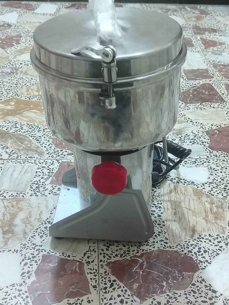 يا الله..
السلام عليكم اخوان عدي هاي الطاحونه تفيد أصحاب المعامل   أصحاب المحلات  بعد ما اعرف بيهن
مكاني بغداد اني ما اعرف بيهن الله شاهد قيم وخض ولا تكسر بل سعر تره عملاقه جبيره ***********
ما مستعمل ♥️
