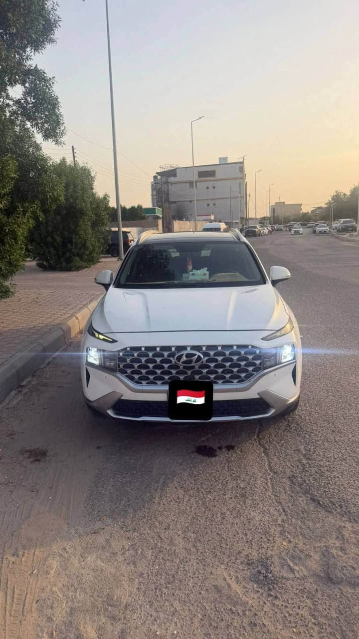‏سلام عليكم
‏سنتافي 2022 خليجي رقم بغداد 
‏6 سلندر
‏3500 محركها
‏مكفول عده الكارت بارد 
‏حداديه 100%
‏تايرات جدد
‏بدون ضربه
‏دواخل مميزه بانو رامه 
‏دوشمه جلد هسه شادها
‏تبريد زيرو فووول مجمده
‏7 راكب
‏محجوزه مصرف الرافدين
‏بعد الها سنه واحده و تصير حره
‏صاحبها موجود ويسدد 
‏يسوي وكاله عامه
‏الضمانات موجوده 
‏***********
‏سياره على ايدي من جانت زيرو لحد هسه
‏مكان سياره البصره
‏٢٢٥ بيه مجال
‏***********
‏علي البهادلي
‏
