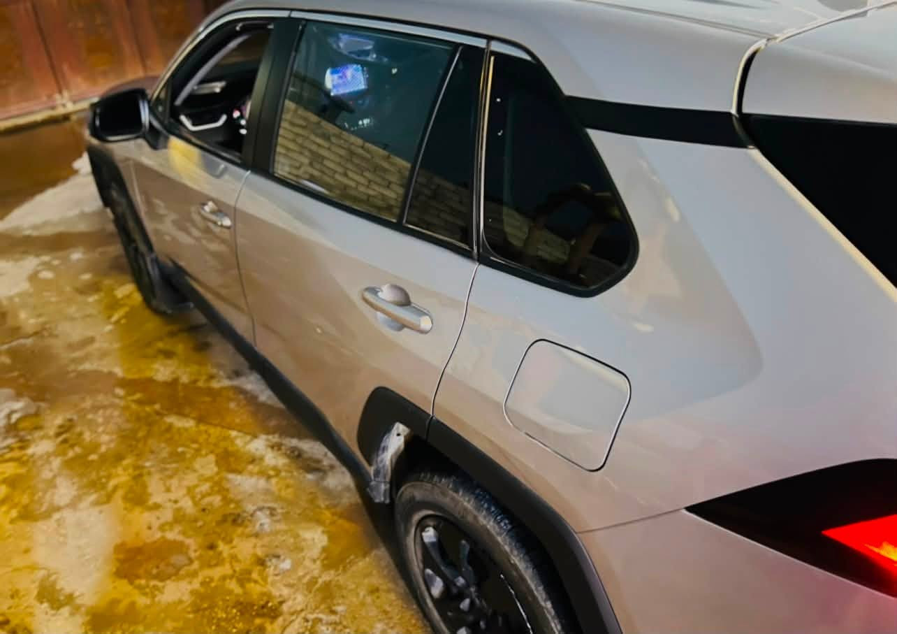 راف فور2024
موصفات LE
رقم شهداء نينوى 
رادار ✅
لايت LED✅
كامرة دوارة✅
هندي بربيك كهربائي ✅
تحديد مسار✅
مثبت سرعة ✅
شاشة 

راجع سستم ايرباك 
صويج نسختين
ماشية 34
الضرر بابين باب تبديل خلف السايق
والباب الجدام بارد
مكاني المسحك 
السعر٢٢٥وبيها مجال
للتصال 
***********
