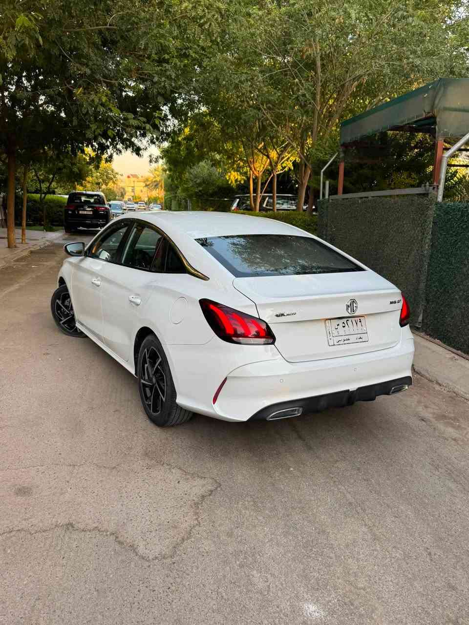 من رخصة الادمن Mg gt  2023 تيربو 1500وارد خليجي ماشيه 70 الف كيلو
رقم بغداد 
فول مواصفات
ضمان شركة 5 سنوات او 200 الف كيلو متر كلشي عليهم كفالة من اي حادث محرك كله بانزين محسن وموجودة اوراق الصيانه دهن شركة 
وارد خليجي مو صيني مال اربيل 
عارضها 118  للشراي  ***********

‎المواصفات :

‎مصابيح نهارية LED
عداد ديجتال
‎مصابيح خلفية LED
ابل كاربلاي و اندرويد اوتو
‌‌‎اشارات في المرايا الجانبية
‌‌‎بصمة تشغيل
‌‌‎مقود من الجلد
‎مقاعد جلد رياضية
‌‌‎مكابح توقف الكترونية EPB 
‌‌‎مكابح انتظار الكترونية AUTO HOLD 
‌‌‎ABS
‎نظام الثبات الالكتروني ESP
‌‌‎نظام توزيع قوة الكبح EPD
‌‌‎نظام مكابح المنعطفات CBC
‌‌‎نظام مراقبة ضغط الهواء في الاطارات
‌‌‎فتحة تكيييف خلفي
‌‌‎نوافذ كهربائية 
‎مقود قابل للتعديل
‎شاشة 10 انش مع نظام بلوتوث
‎تحكم بالمقود 
‎مداخل USB مع شاحن
‎مدخل كهرباء 12 فولت
‌‏Apple Car Play
‌‌‎2 وسائد هوائية
‎كاميرا خلفية مع حساس خلفي
‎دبل صالنصة 
‎مثبت سرعة
‎دواسات بنزين وبريك معدنية رياضية
‎ارضیات MG
‎ويل 17 من الالومنيوم
كامرة 360 درجة
