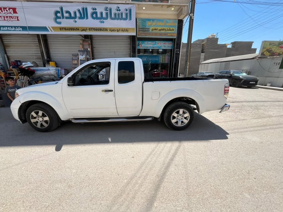 سلام عليكم نيسان فرونتير 2014 بأسمي رقم جديد تحويل ثاني يوم  بيع او مراوس ب كية حمل كير اوتو تبريد ثلج وبقية مواصفات معروفة ومحجرها وياها  هذا كامل حادث بسيط بل باب خلفي الربع  وارد امريكي  عنوان بغداد الدورة حي دجلة *********** 
***********السعر70 بيها مجال الشراي يدلل
