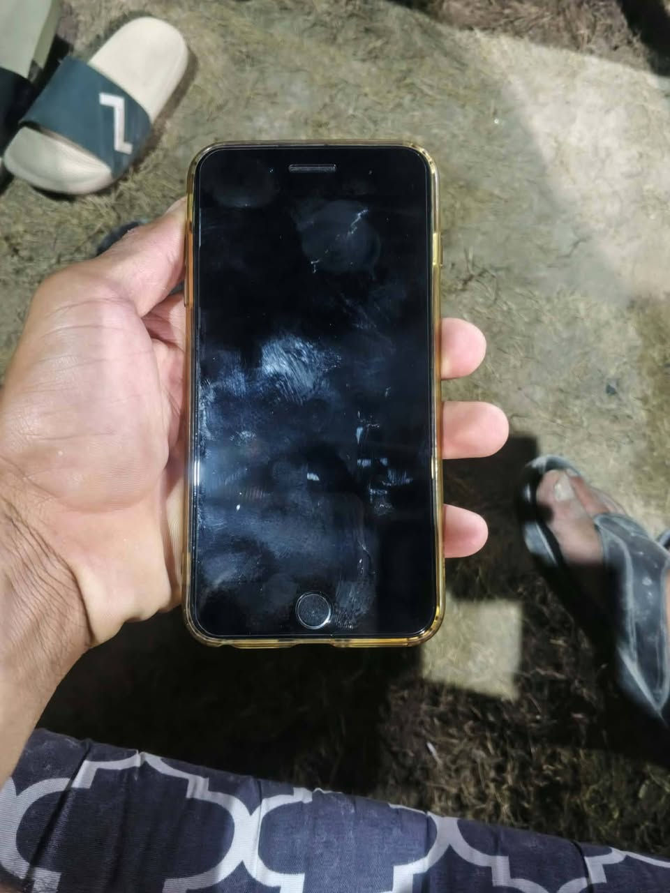 ايفون 8بلاس ذاكره 256بطاريه 100جهاز مبدل شاشه وبطاريته اصيات جهاز نضيف وحلو اريد مراوس بي جهاز نضيف سعر 140بي مجال مكان ديالى ***********//

نص مكتوب في الصور:
- ZAIN 4.5G+ ٩:٠٧ م عام حول الاسم iPhone إصدار iOS 16.7.12 اسم الطراز iPhone 8 Plus رقم النموذج MQ8G2LL/A الرقم التسلسلي F2MVK2S2JCLM التغطية الشبكة ZAIN 4.5G+ الأغاني . الفيديوهات ٩٢٩ الصور ١٬٩١٩ التطبيقات ١٨ السعة ٢٥٦ غ.ب.
- ZAIN 4.5G+ ٩:٠٧ م عام حول السعة ٢٥٦ غ.ب. متوفر ١٩٦,٨١ غ.ب. شركة الاتصالات Zain 54.0 عنوان Wi-Fi CC:2D:B7:6B:AE:20 Bluetooth CC:2D:B7:6B:AE:21 IMEI 35 298309 056618 4 ICCID 8996420088911911434 MEID 35298309056618 البرنامج الثابت للمودم 8.50.04 SEID قفل شركة الاتصالات لا توجد قيود على الشريحة إعدادات ثقة الشهادة