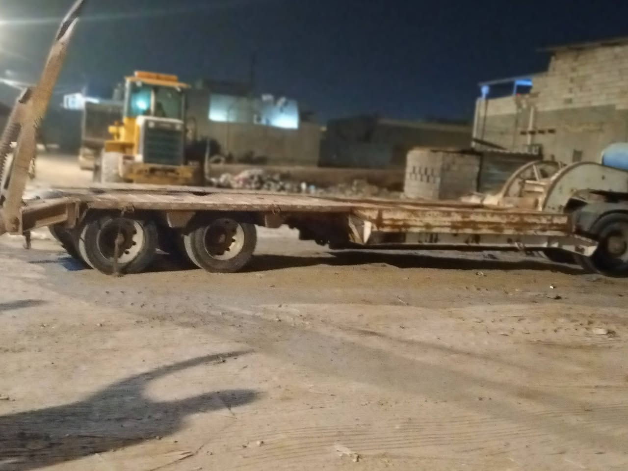 لورد للبيع رأس او عربانه كتروز 2002محرك8سلندر حجم 1853مربوطه لورد مكان البصرة ***********
