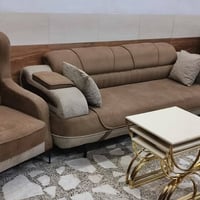 للبيع اغراض بيت نضيفات جدا مكان حي الجهاد  نص مكتوب في الصور: - ٠٠:٣٦ ...
