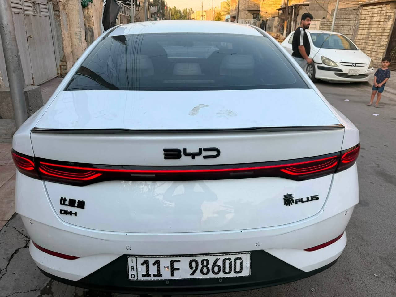 السلام عليكم بي واي دي 2025 رقم بغداد
بيهة حادث شغاله وتمشي بدون ايرباك السعر 13 مليون 

‭***********‬
