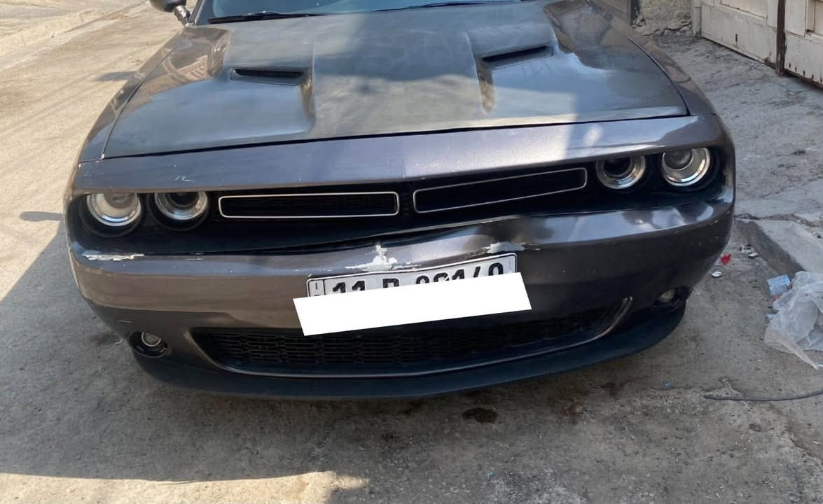 دعاميه جالنجر SXT  كامله وياها برجكترات وشباك اسفل واعلى  يحتاجلها صبغ
سعرها 65 الف. مكاني بغداد البلديات ***********

للعلم خواتها  ب 350 الجديد
