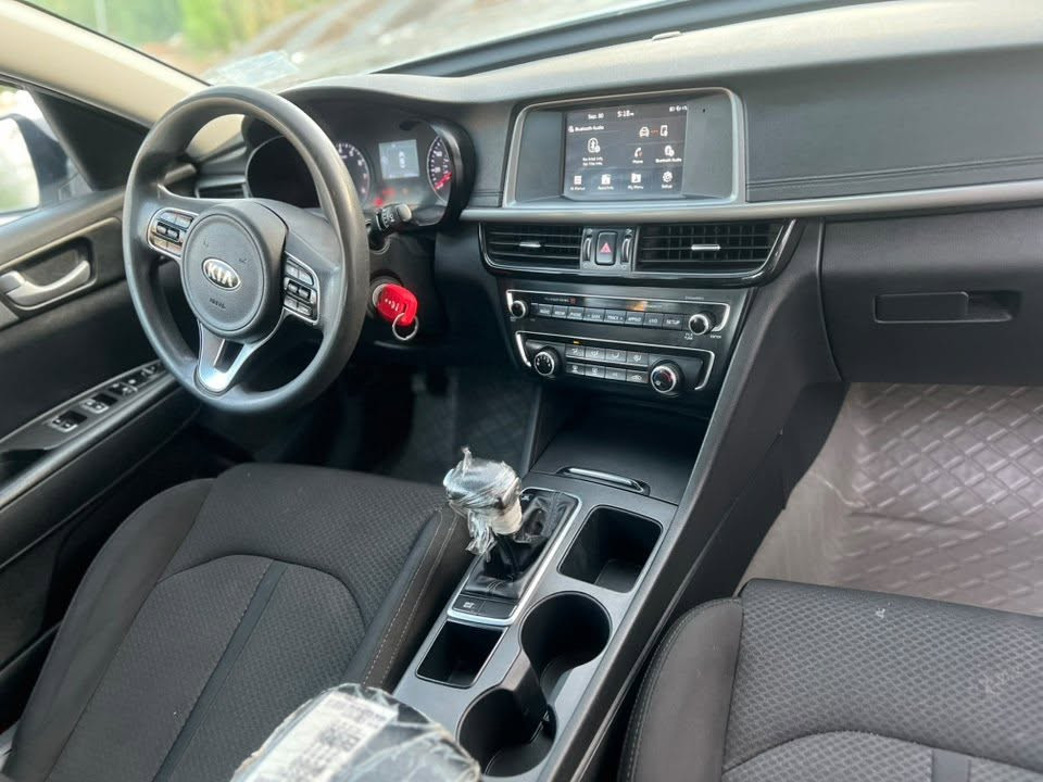 🚘 كيا أوبتيما موديل 2018 للبيع

🔹 رقم إنكليزي بابل تحويل مباشر باسمي 
🔹 الحادث في أمريكا فقط، جاملغ وبنيد، وصور الحادث مرفقة بالمنشور.
🔹 ملاحظة: صارت بيها طخات بسيطة بالعراق أيضاً، والصور مرفقة للتوضيح.
🔹 كير ومكينة بلادي.
🔹 تبريد خير من الله. ❄️
🔹 حدادية جديدة.
🔹 السيارة جاهزة وما بيها أي نقص، ولا تحتاج أي شيء.

   عنوان السياره الحله 
السعر 120$
*********** واتساب فقط 
*********** اتصال 

السيارة جاهزة للفحص والمعاينة
