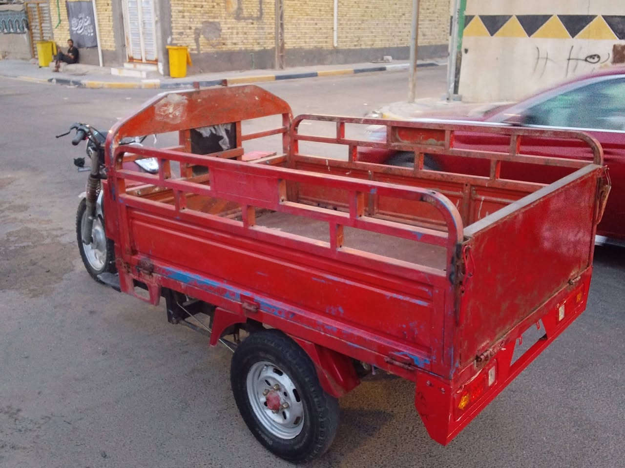 السلام عليكم ستوته للبيع مكان القبله حي الشهداء السعر 1,300 قفل ***********
