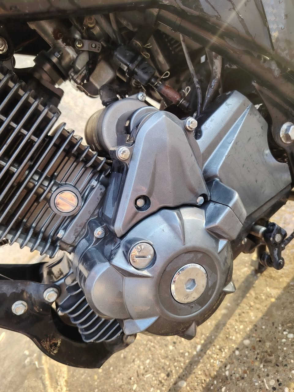 للبيع شباب دراجة RK 200 cc آر كي مكينة 200 سي سي للبيع دراجة نضيفة بحالة الوكالة ماشية 20 ألف  دراجة مرقمة رقمها اربيل بأسم الشركة لوحات عدد 2 دهن شركة يتبدل كل 15 يوم دراجة نضيفة وما ناقصة شي سعرها2300( مليونين وثلاثمئة )***********
