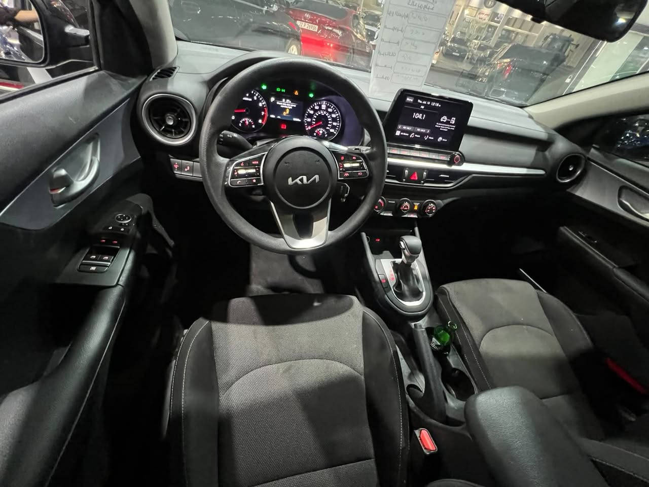 🚘 كيا فورتي موديل 2024 | Kia Forte
🔹 الفئة: Switch Wheel
🔹 محرك 2.0 لتر – 4 سلندر
🔹 جير أوتوماتيك CVT
🔹 دفع أمامي FWD
🔹 تشغيل بصمة
🔹 شاشة وسطية
🔹 كاميرا خلفية
🔹 مثبت سرعة
🔹 تحكم بالمقود
🔹 بلوتوث + USB
🔹 مكيف
🔹 جنوط ألمنيوم

🎨 الحالة:
• جاملغ باب
• صبغ فقط
• بدون إيرباك
• البجم على وضع الشركة

💰 السعر: 127 ورقة 🔥 بيه مجال 

📲 للاستفسار والحجز راسلنا خاص
اتصال. ***********
واتساب. ***********
ملاحظه يوجد جميع انواع السيارات حسب الطلب
