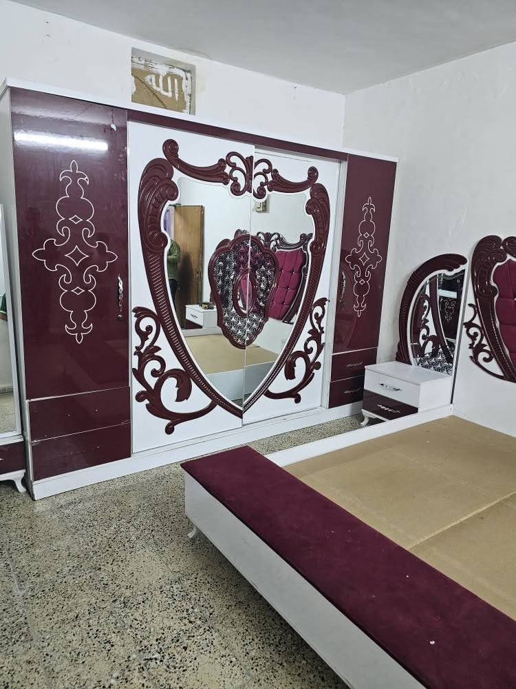 معرض عياض ويوسف غرفه نوم تسع قطع سعر 650 ويا الشد وين نقل؟》***********》***********》 كركوك, العراق
