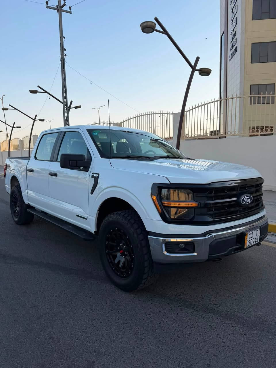 السلام عليكم فورد F150 امريكي 2024 سياره بحاله الشركه ماشيه 10000 سياره حيل جديده وجاهزه محرك 6️⃣ سلندر توين تيربو سياره هايبر د  المرغوب تخم ويل وتاير امريكي سياره حدثها جامغ وصور الحادث بلمنشور السعر 285 مكاني الانبار فلوجه رقم الهاتف ***********////***********

