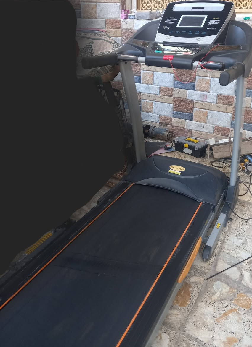 ,جهاز جري ضخم جدا يصلح إلى القاعه ونوادي وجمات وزن مفتوح يتحمل ٢٠٠كيلو دبل ماطور جبلي بي حزام تكسير شحوم تدليك جسم كامل موصفات مبي ثري سماعات بلوتوث العنوان بغداد السعر ٣٠٠ 
‎***********
