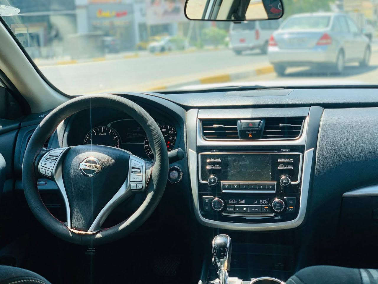نيسان التيما ٢٠١٨ للبيع 
سونر موجود 
سنوي جديد 
بطاقة بنزين 
سعر ١٠٢,٠٠٠$ كركوك, العراق

نص مكتوب في الصور:
- Altima
- 2018