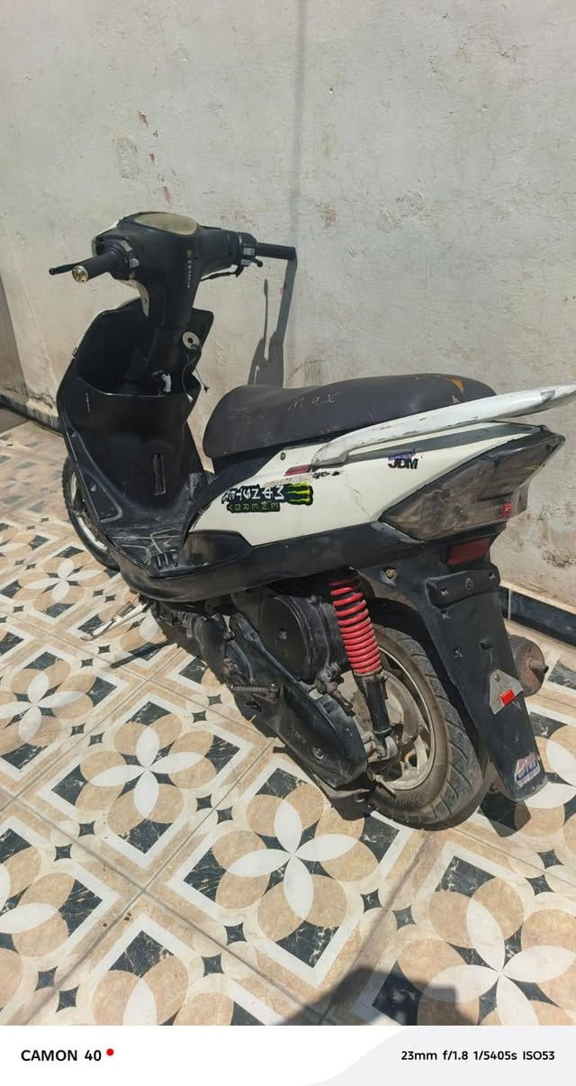 السلام عليكم دراجه للمراوس فقد تايكر اوسيفان حسب لقناعه دراجه ماكس عدله فول مواصفات اي نفقص مابيهه شغل وتمشي سلف هندر كله شغال شرط ترايهه لسليمانيه كلجات رياضي كفرات مختمه دراجه بلاديه  لمو شراي رجائن لا يدوخني للتواصل متواجد وهاذه رقمي***********
