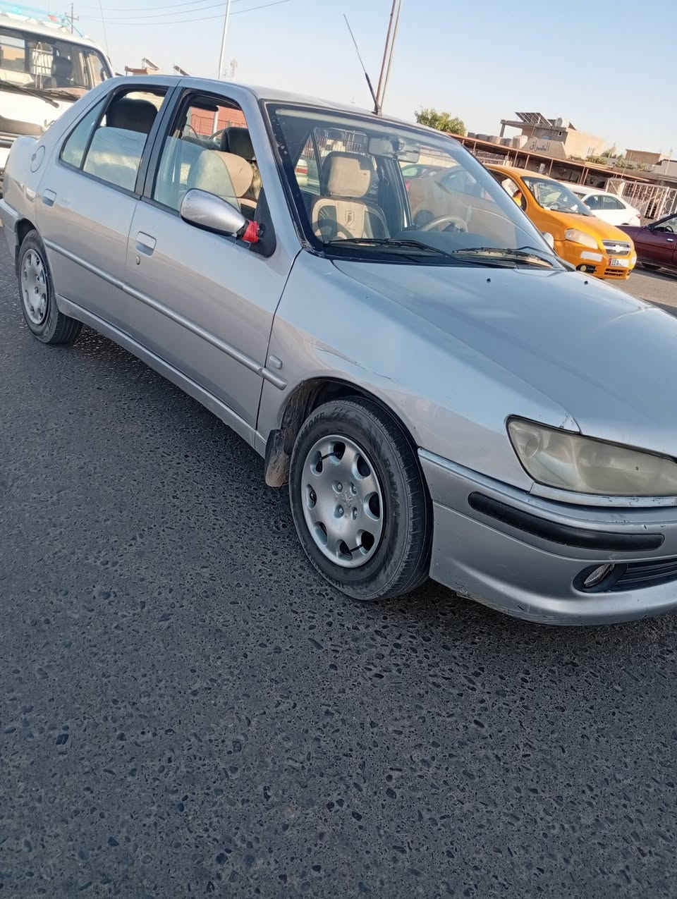 السلام عليكم بيجو 2002 شرط التحويل كلها بلادي قطره صبغ مابيها 45وبيها مجال رقم الهاتف ***********
