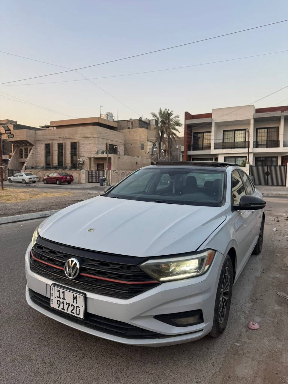 السلام عليكم
فوكسواكن جيتا 2019 وارد امريكي
ماشيه 66 مايل رقم بغداد باسمي الجديد 
سياره على ايدي صار 3 سنوات الحمدلله جاهزه كير محرك مكفولات بيها صبغ قطعتين ومصلحه باميركا وصور الحادث والتصليح عندي مكاني بغداد العامريه والسعر 115 ورقه مال بيع لان ماكو بهيج سعر وهيج موصفات وحادث بسيط جدا  والسياره فول الفول GT 
*********** محمد
