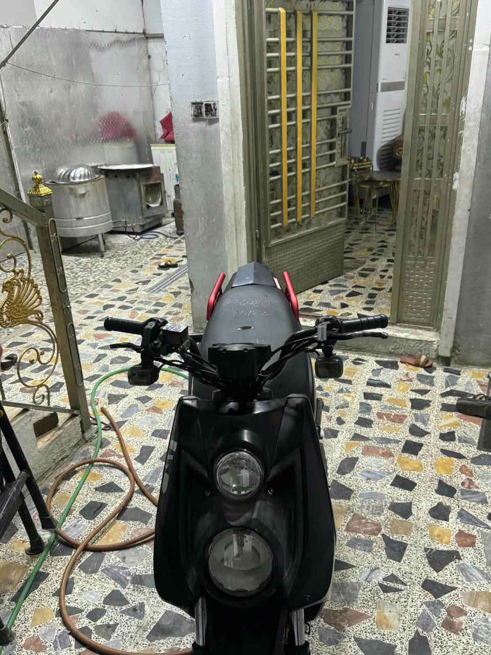 السلام عليكم سكنس جبلي للبيع الدراجة مكفولة مكينة وكفر وكهربائيات الفيتر الي بالك جيبة وتعال دراجة شلعة ومعدل بيهة تزويدات خارجية بسيطة السعر 1600 ومجالهة قليل وبيكم خير وتدللون *********** مكاني مدينة الصدر
