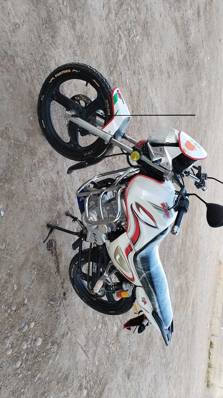 السلام عليكم ماطور للبيع الموديل 2020 محرك 200 السعر خاص ***********
