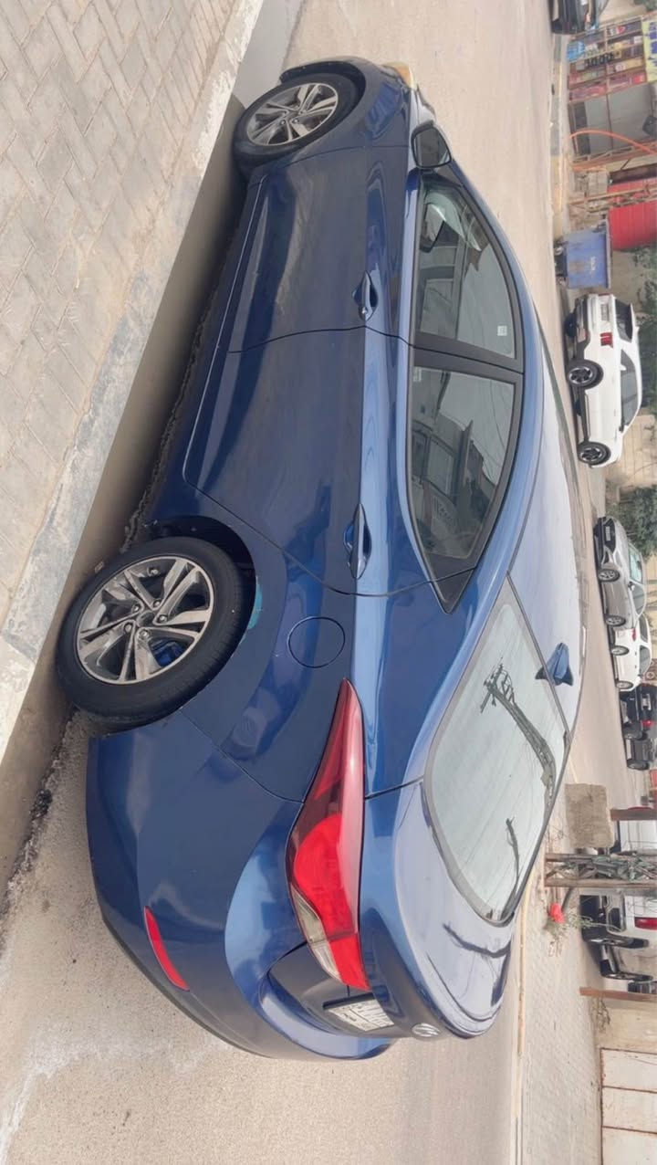النترا ٢٠١٦ وارد امريكي مكينه ٢٠٠٠ دوش حداده وتخم تاير جديد تبريد خير من الله السياره تاخذه ماتصرف عليه ربع جاهزه للاخير بيه حادث خلفي جاملق عكس السايق والصندوق ومصبوغه عام جمالية رقم ذيقار راعيه ذيقار تحويل شوكت ماتريد السعر المطلوب 83$ وبيه مجال بسيط السياره مكانه بصره 
*********** البصرة, العراق
