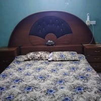 غرفة خشب • للبيع