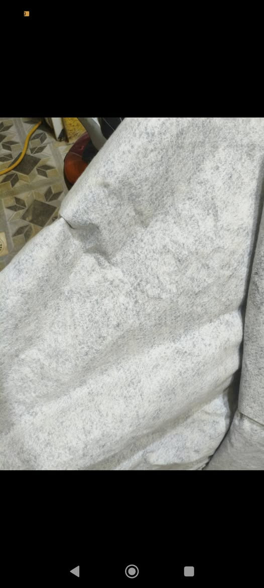السلام عليكم
جادر سيارة جيب جلد مبطن من داخل قطن 

مفصلةحيل داير مداير يرهم على كل سيارات 

عدا  بي شك بدعامية أمامية ع كد اصبع انشك عدي 

سعر 25
مكاني حكيم 
***********
