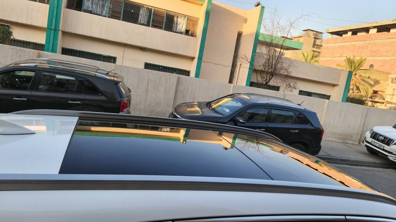 السلام عليكم كيا سورنتو خليجي وكالة موديل ٢٠٢٤ ماشية ٤٨ ألف فول مواصفات بانوراما تو ويل مكينة ٦ سلندر ويل ١٩ شاشه متصله صندوق كهرباء كشنات مخمل كير ماوس
 هند بريك بصمه 
مكان السيارة بغداد 
رقم الهاتف ***********
