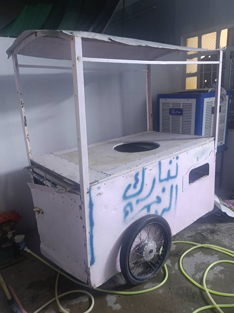 عربانه للبيع السعر 150الف بيه مجال رقم الهاتف ***********
