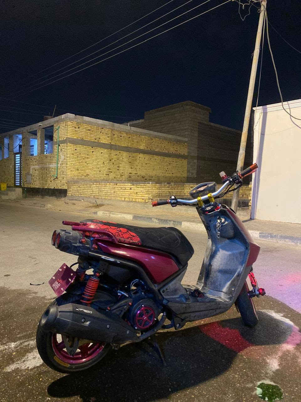 السلام عليكم شباب سكنس جبلي للبيع
دراجه ختم واحد بيها تزويد وكلجات رياضي  شغاله مكفوله الدراجه  شراي ادخل خاص *********** متواجد واتساب
