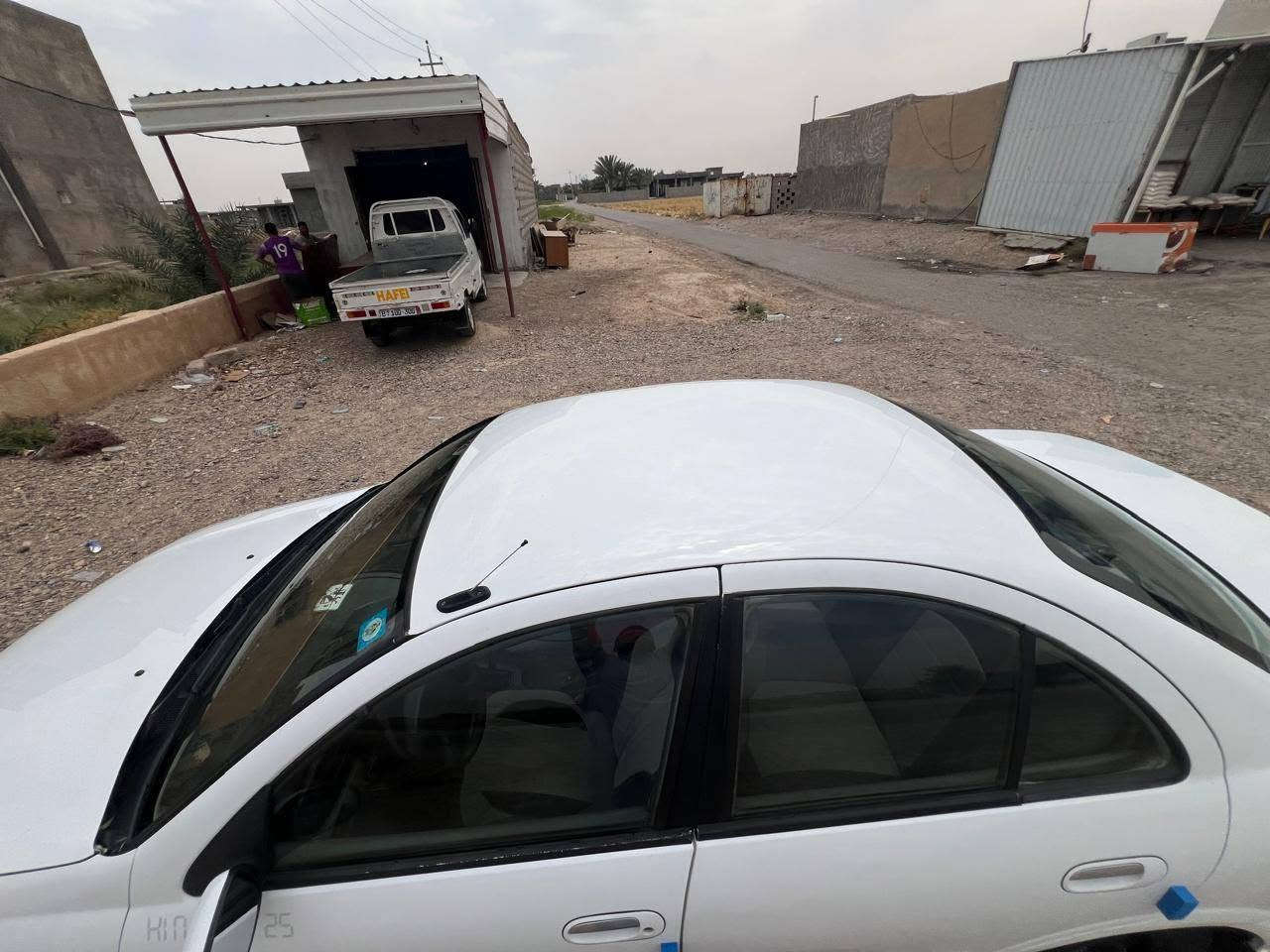 السلام عليكم
سني مديل 2002 كير شرط محرك بي تنقيص 
رقم بغداد دولي تحويل مباشر 
تخم تيرات تبريد ثلج❄ صبغ جاملغ أيسر و يمن 
سعر 66 وبي مجال بسيط عنوان صلاح الدين
رقم *********** أنور
رقم*********** أمير
