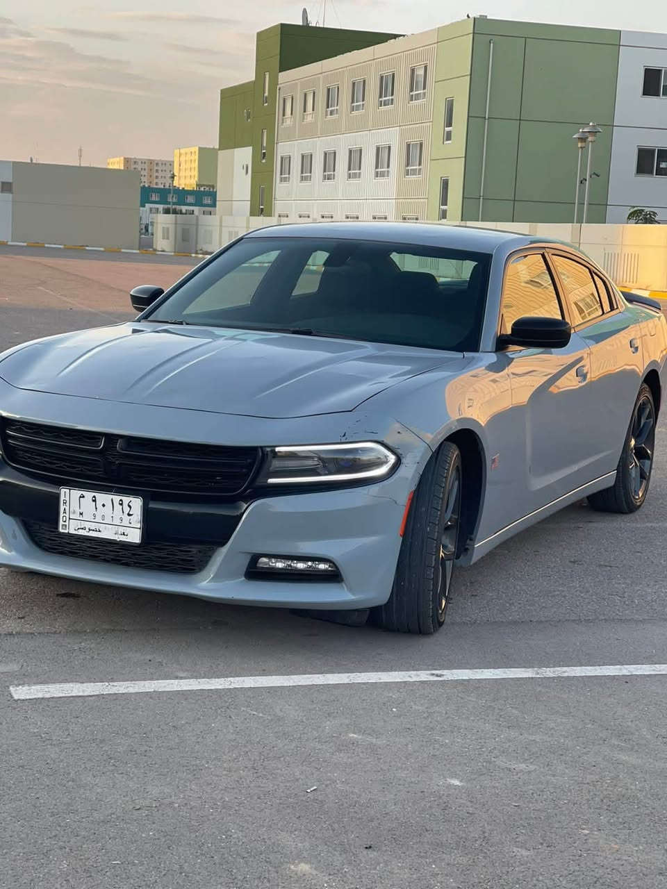 جارجر 2020 sxt لون مميز سموك
رقم بغداد 
محرك 3.6 
وارد امريكي 
ماشية 90 الف وليس ميل
صدر جديد
منضومة زنون ( وصل ضمان موجود )
تخم تاير جديد ( وصل ضمان موجود) 
عليه ادامة 
شاشة لمس Apple Carplay 
كامرا خلفية
تشغيل بصمة 
تشغيل عن بعد
كشن السايق كهرباء 
حساس اطارات
مثبت سرعة تحكم ستيرن 

الملاحظات السيارة بدون معجون فقط دعامية امامية مصبوغة وحاليًا بيه كسور وشخوط ، البنيد راجع على البارد  مال امريكا 
وشويه بارد بالباب 
السيارة سعرة 225  بيه مجال
***********
واتساب متوفر
