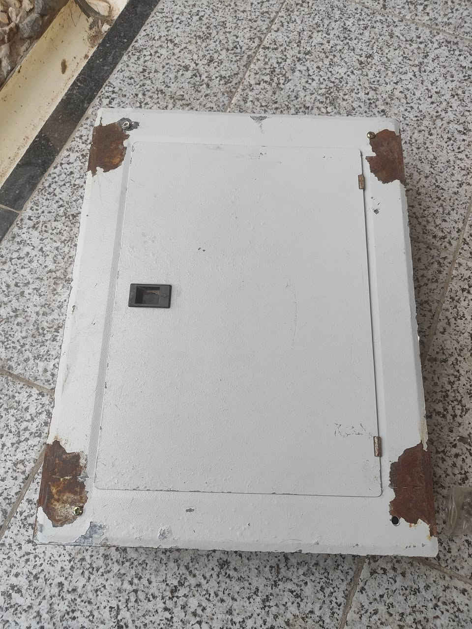 سلام عليكم
بوردات اثنين وقاطع سعرهن 30
وتوصيل 6 الف 
مكامي حله 
***********
