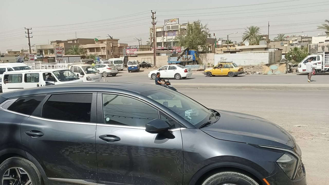 كيا سبورتج 23امريكي
***********مكني بغداد الزعفرانية 
بسمي سياره سعر 170وبيه مجال
