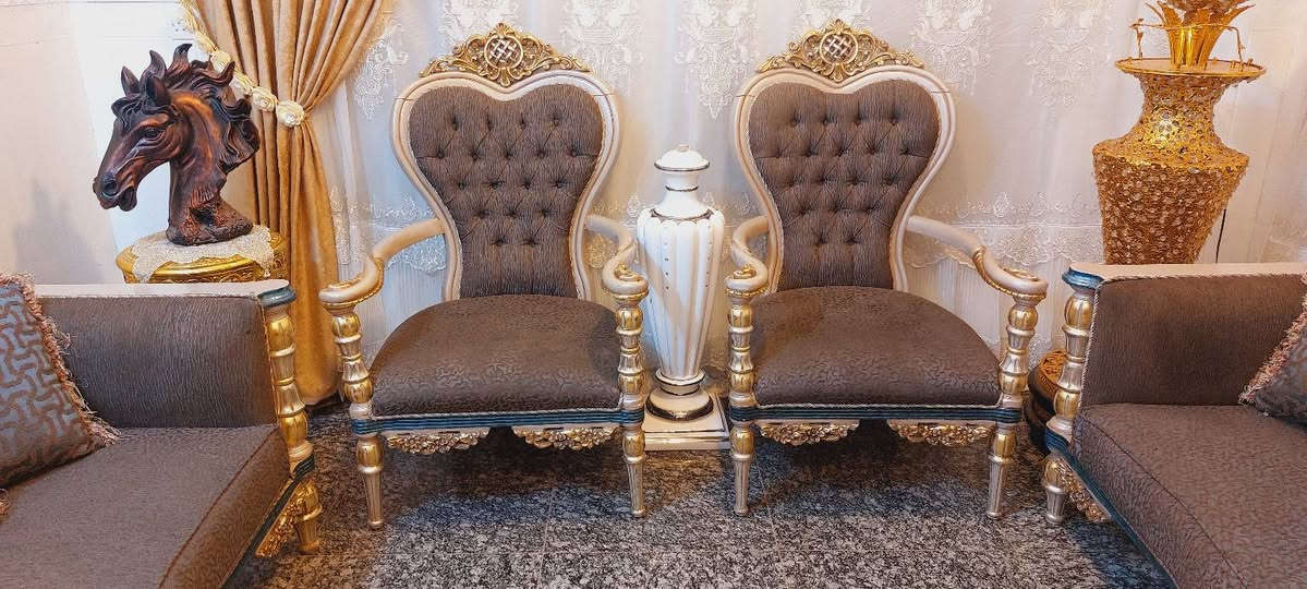تخم زان تركي دزاين ايطالي عشر مقاعد مع سيت طبلات بغداد الشعب ***********
