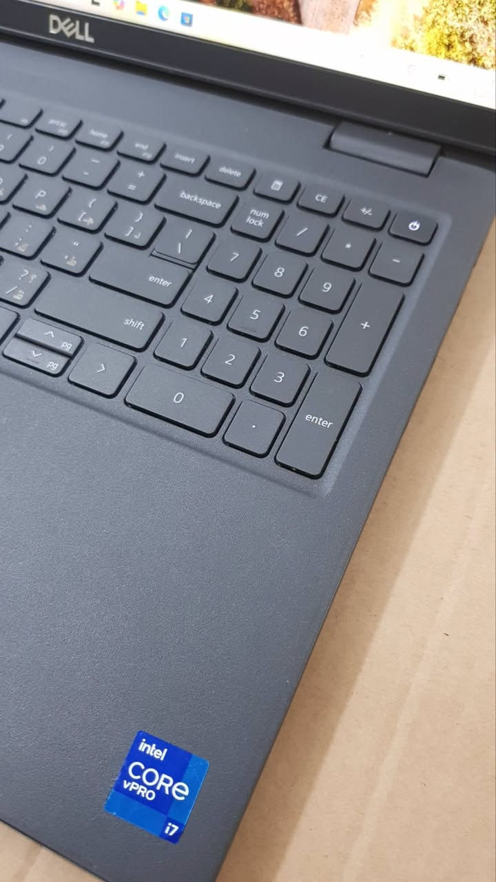 DELL ٣٥٢٠ • كور i7 ج١١ • SSD ٢٥٦
